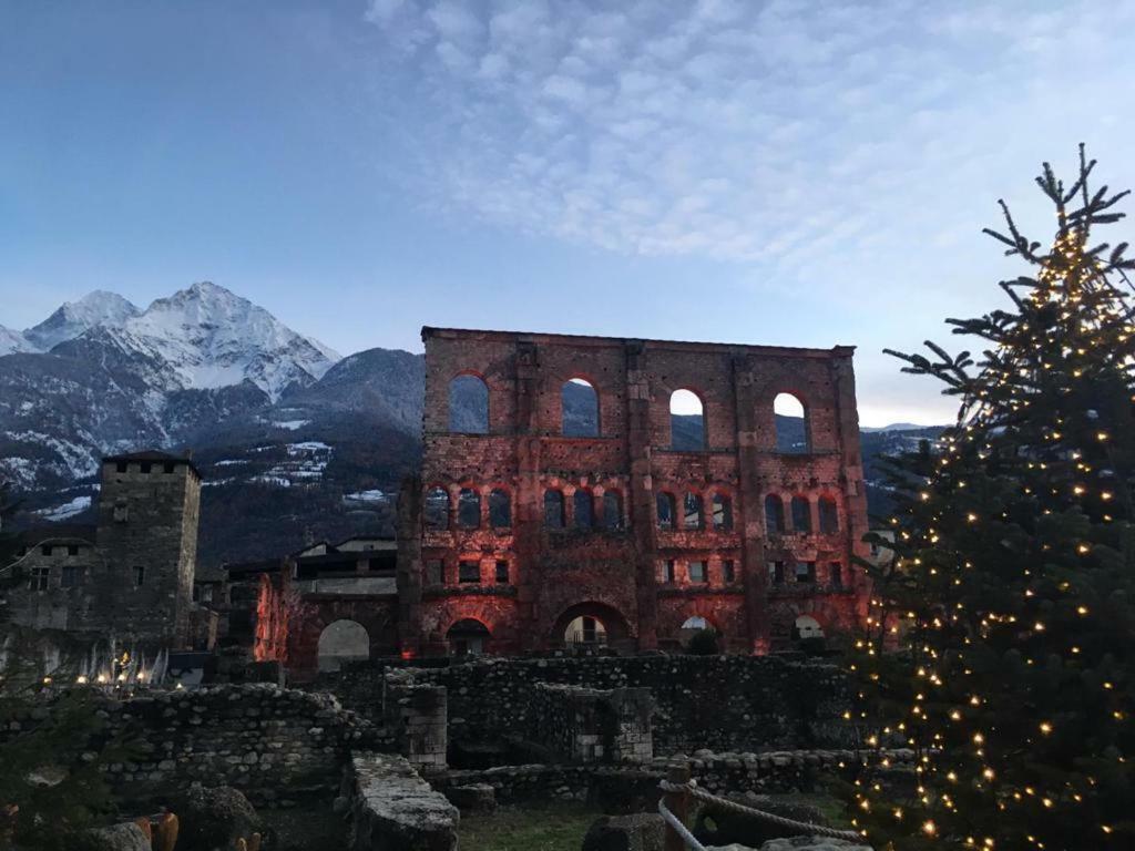 アオスタAl Borgo Di Sant'Orso - Cir 0342アパートメント エクステリア 写真
